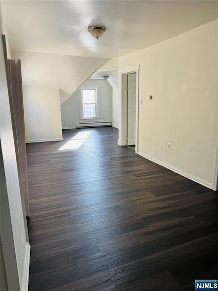 Foto del edificio - 100 Butler St