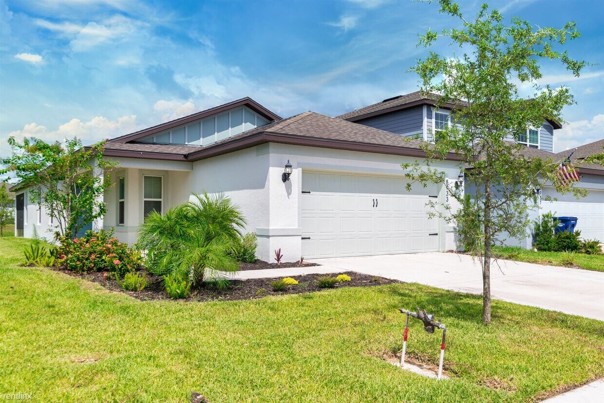 Primary Photo - 4 br, 2 bath House - 8933 Royal River Cir