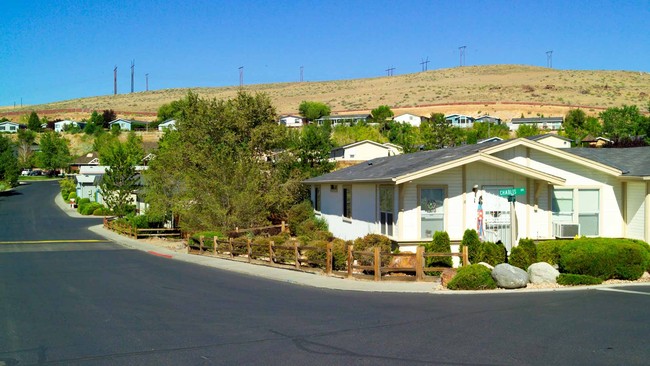 Building Photo - Sun Villa Estates