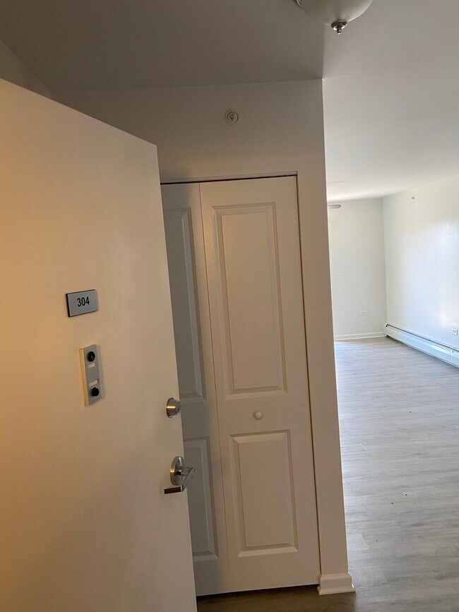 Foto del edificio - 823 Mcintosh Ct