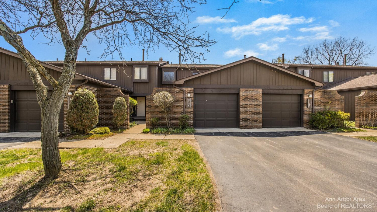 Foto principal - 2528 Traver Blvd