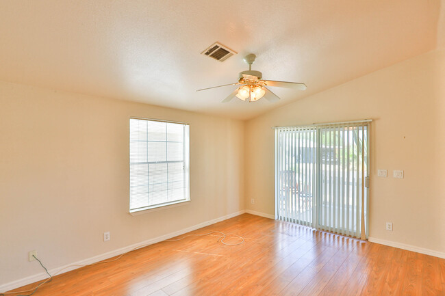 Building Photo - 8840 E Sunland Ave
