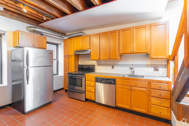 2 BR 1 BA - Kitchen - Mariners Court Apartments