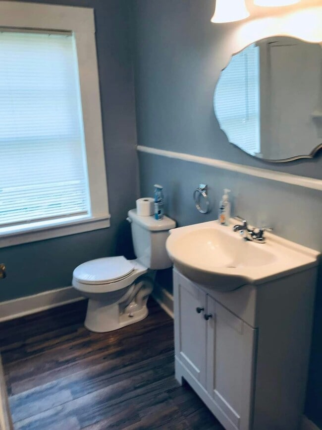 Foto del edificio - 601 Moselle-Seminary Rd