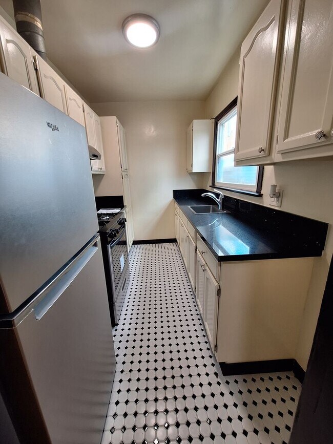 Foto del interior - 3741 S. Arlington Ave