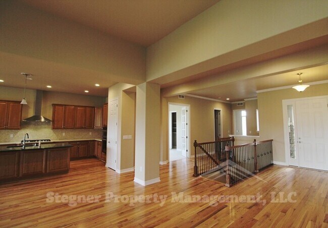 Building Photo - 2820 Harvest View Way