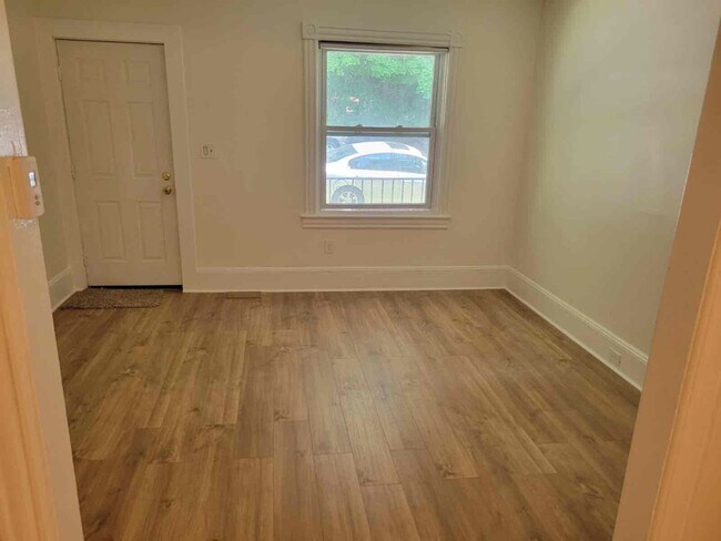 Foto del edificio - 1341 Adams Ave