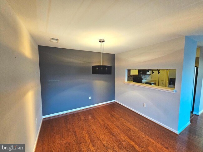 Building Photo - 6925 Mary Caroline Cir