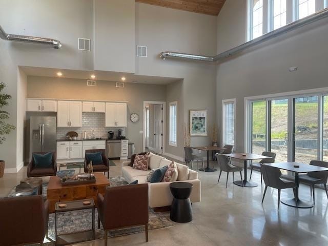 Building Photo - 5380 Robinwood Ct