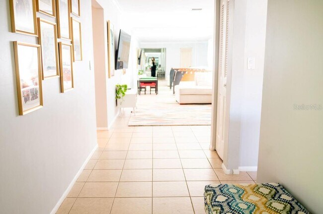 Foto del edificio - 3724 Glen Oaks Manor Dr