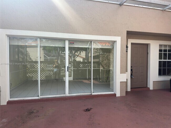 Building Photo - 11016 Longboat Dr
