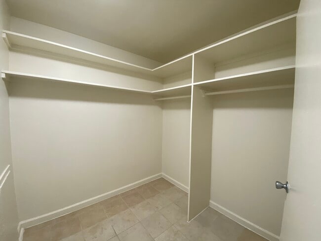 Foto del edificio - Westover Court Apartments