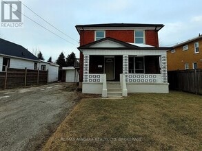 Building Photo - 6523 Frederica St