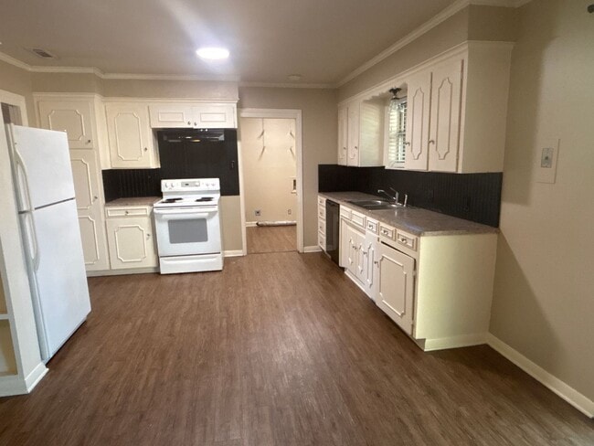 Foto del edificio - 204 Ridgecrest Dr