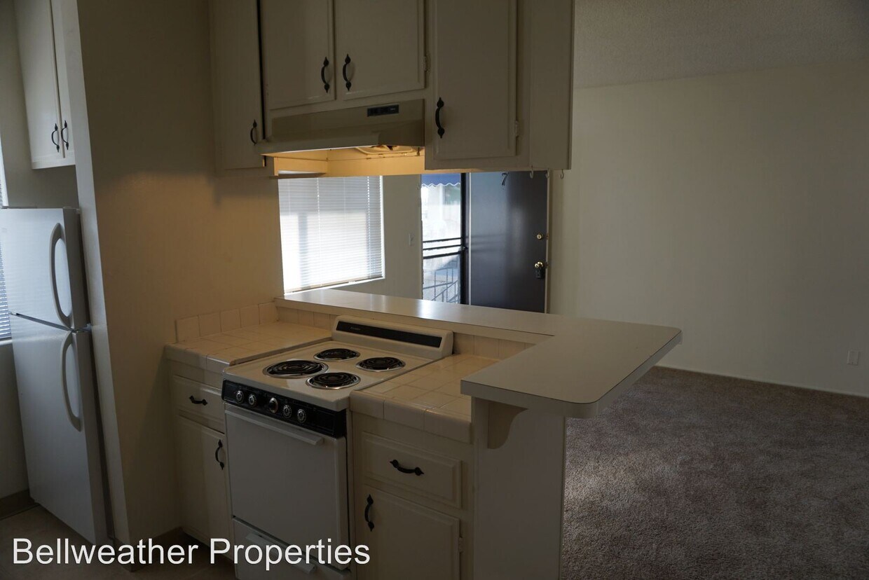 Primary Photo - 1745 Redondo Ave