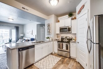 Building Photo - The Regency at River Valley