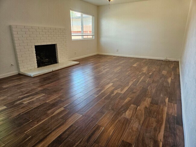Building Photo - A Family Ranch Style Gem!