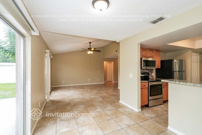 Foto del edificio - 1618 Crossridge Dr