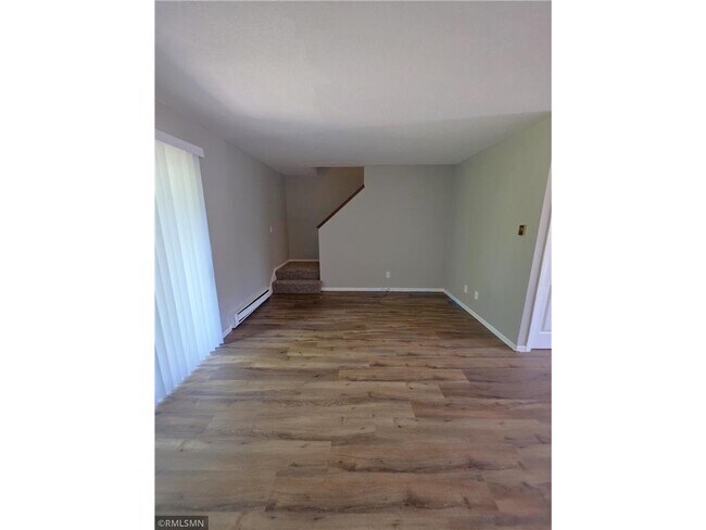 Building Photo - 333 Odanah Ave