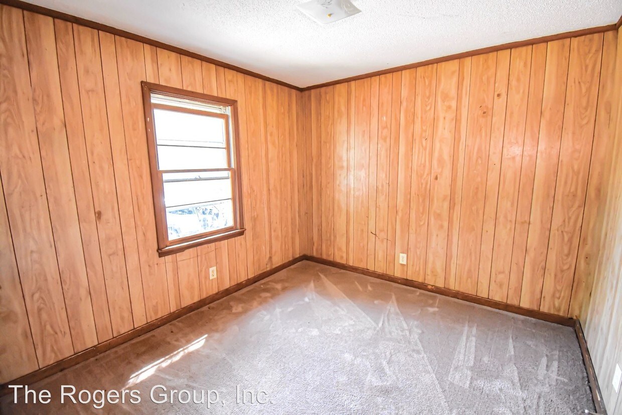 Building Photo - 717-719 Roberson St