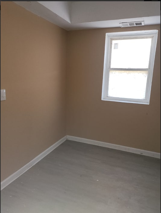 Building Photo - 13965 Superior Rd