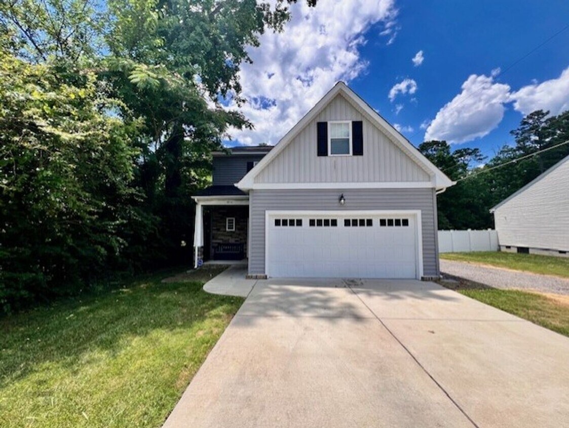Foto principal - 514 Maple Rd