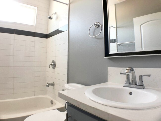 Foto del edificio - 410 Sloat St