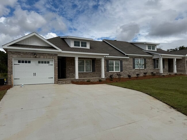 Building Photo - Latitude 32