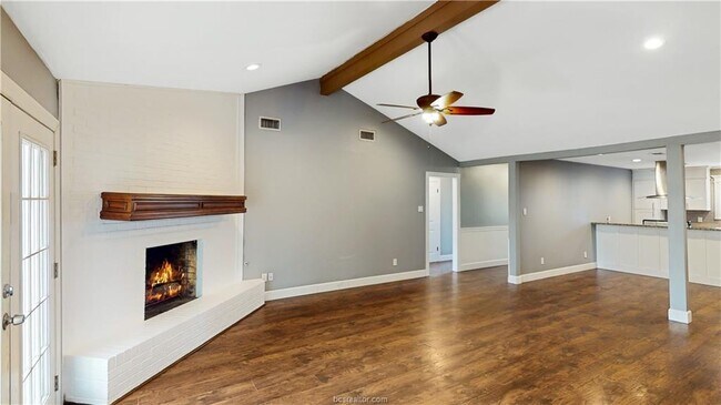 Foto del edificio - 1802 Southwood Dr