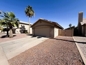 Building Photo - 4209 E Mountain Vista Dr