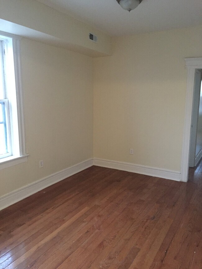 Foto del edificio - 1422 Springfield Ave