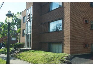 Building Photo - 331 Shiloh St Building Photo - 331 Shiloh St