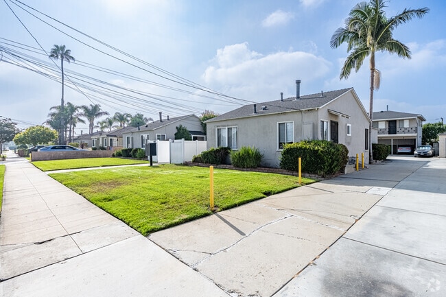 Alternar - West 166th St. Apartments