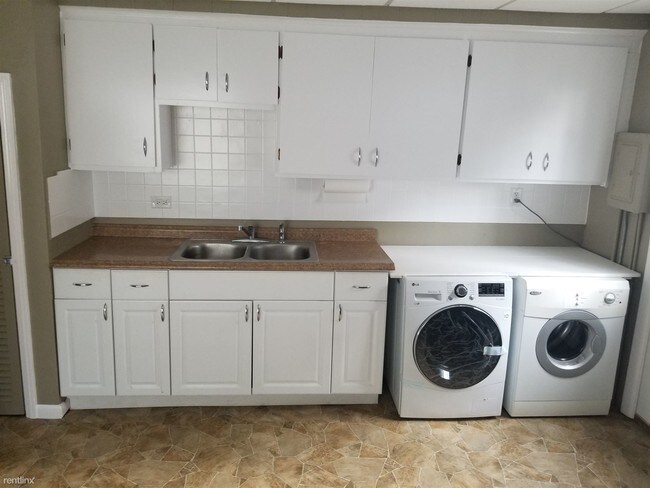Building Photo - 2 br, 1 bath House - 2031 Bonner St