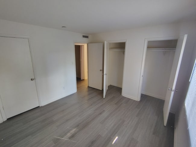 Foto del edificio - 600 Reusens Rd