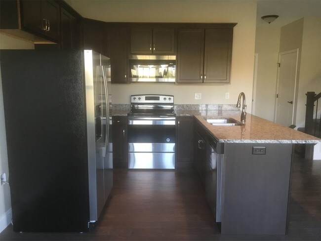 Building Photo - 802 Sedgegrass Dr