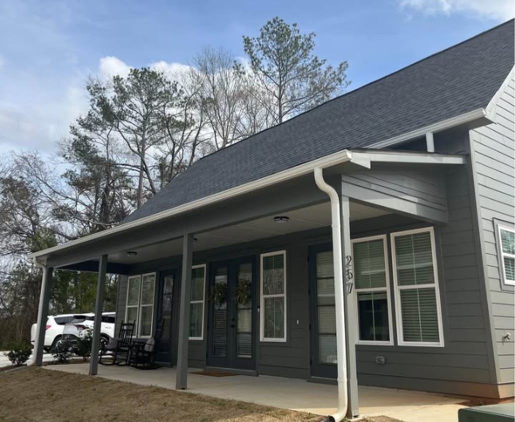 Foto principal - NEW CONSTRUCTION! NOW LEASING FOR AUGUST 2...