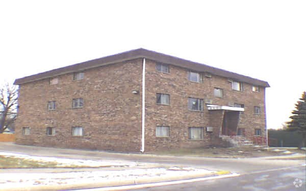 Primary Photo - 2400 24th Pl