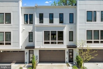 Building Photo - 3717 Glenmoor Reserve Ln