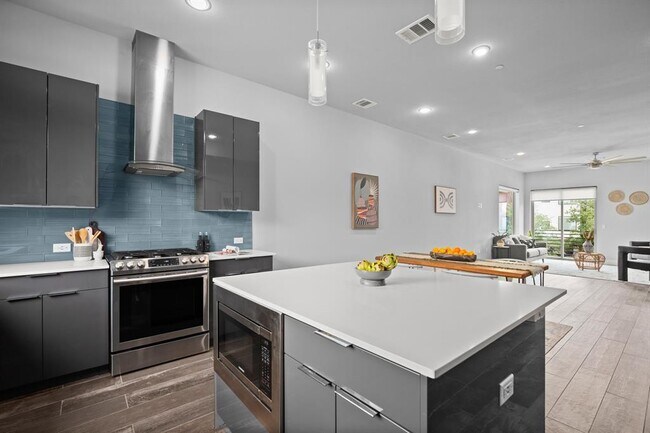 Building Photo - 1417 Kramer Ln