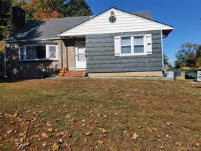 Building Photo - 8 Midwood Pl