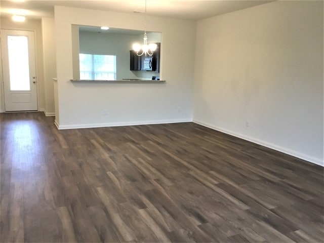 Foto del edificio - 4705 Merchant Trail