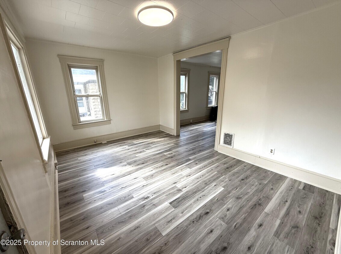 Foto principal - 85 Tripp St
