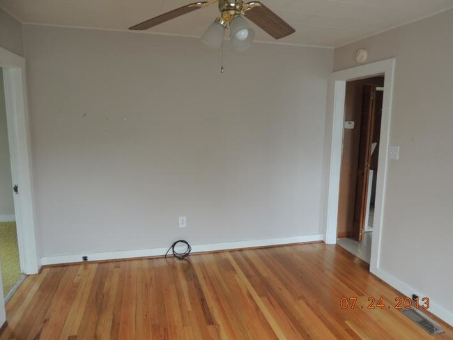 Building Photo - 708 Forest Street