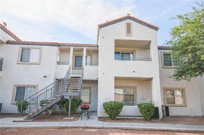 Foto del edificio - 3318 N Decatur Blvd