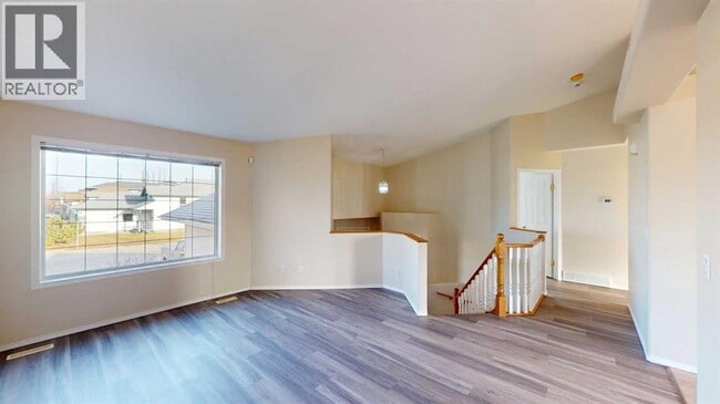 Building Photo - 10317-10374 74 Ave