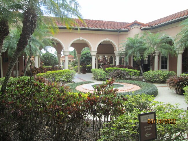 Foto del edificio - 5554 Metrowest Blvd