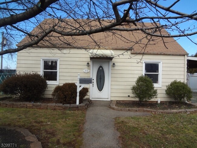 Building Photo - 69 Ovington Ave