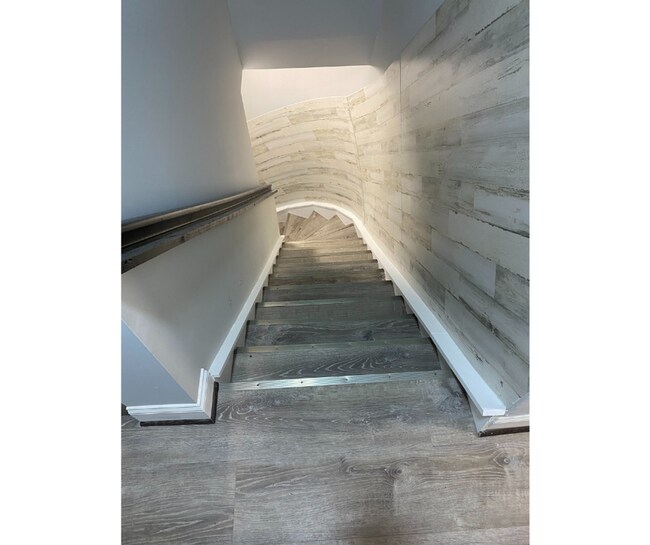 Foto del edificio - 210 N Mount St