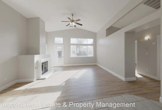 Foto del edificio - 4 br, 2 bath House - 10003 Kearney Hills D...